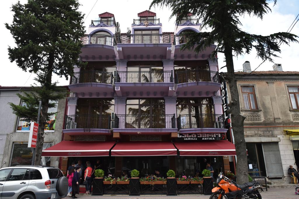 ANTIKA HOTEL 