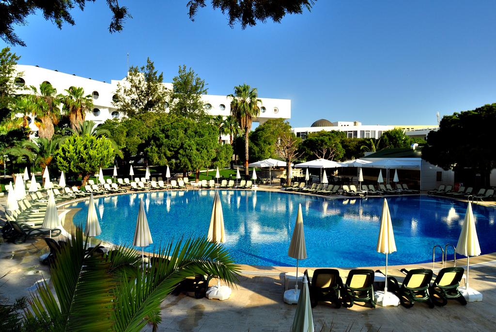 Amara Family Resort 5*