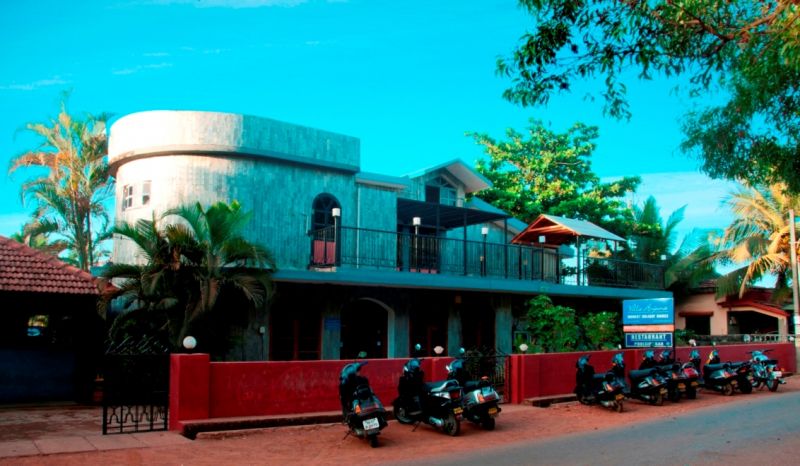 VILLA ANJUNA