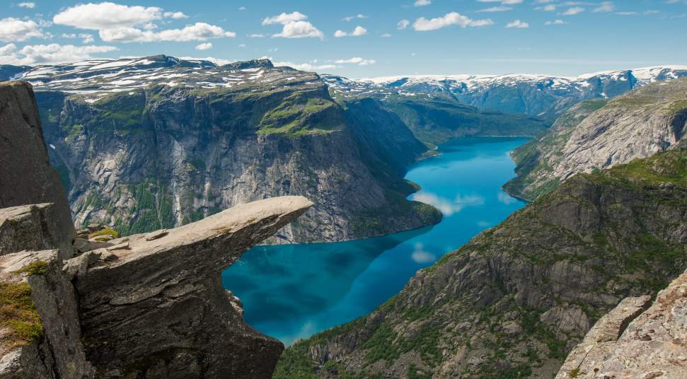 Trolltunga.jpg