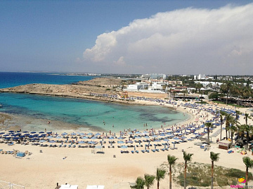 TASIA MARIS SANDS 