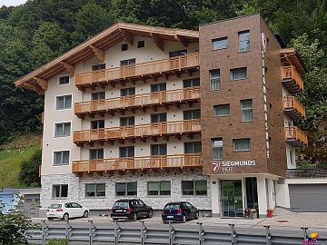 SIEGMUNDSHOF PENSION