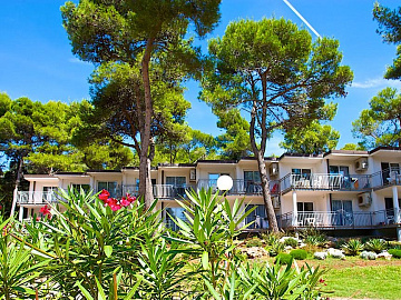 VERUDELA BEACH & VILLAS