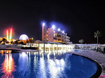 PIERRE ANNE BEACH HOTEL 