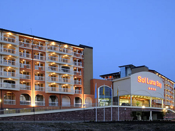SOL LUNA BAY RESORT