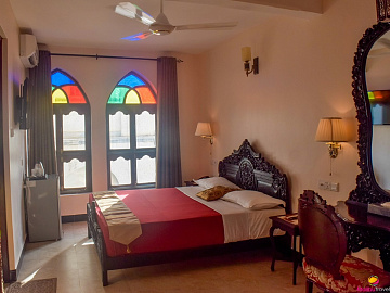 TEMBO HOTEL