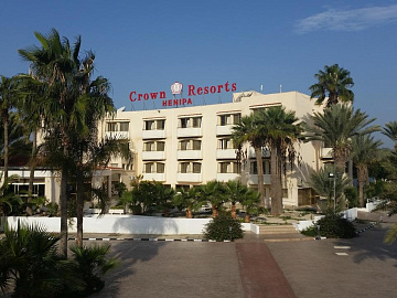CROWN RESORT HENIPA HOTEL 3*