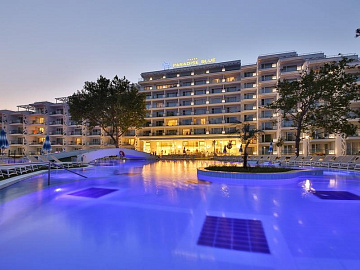 PARADISE BLUE HOTEL & SPA