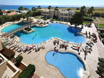 PANARETI CORAL BAY HOTEL