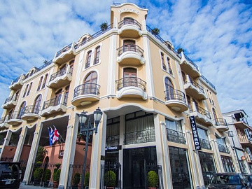 ROYAL VENEZIA 